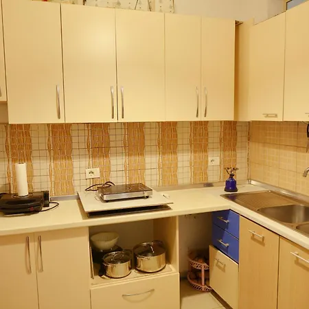 Apartment Eni